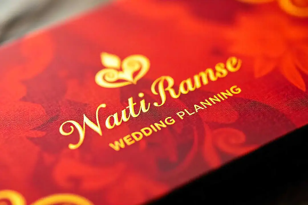 Luxury Business Cards โ Velvet Touch with Gold or Silver Foil